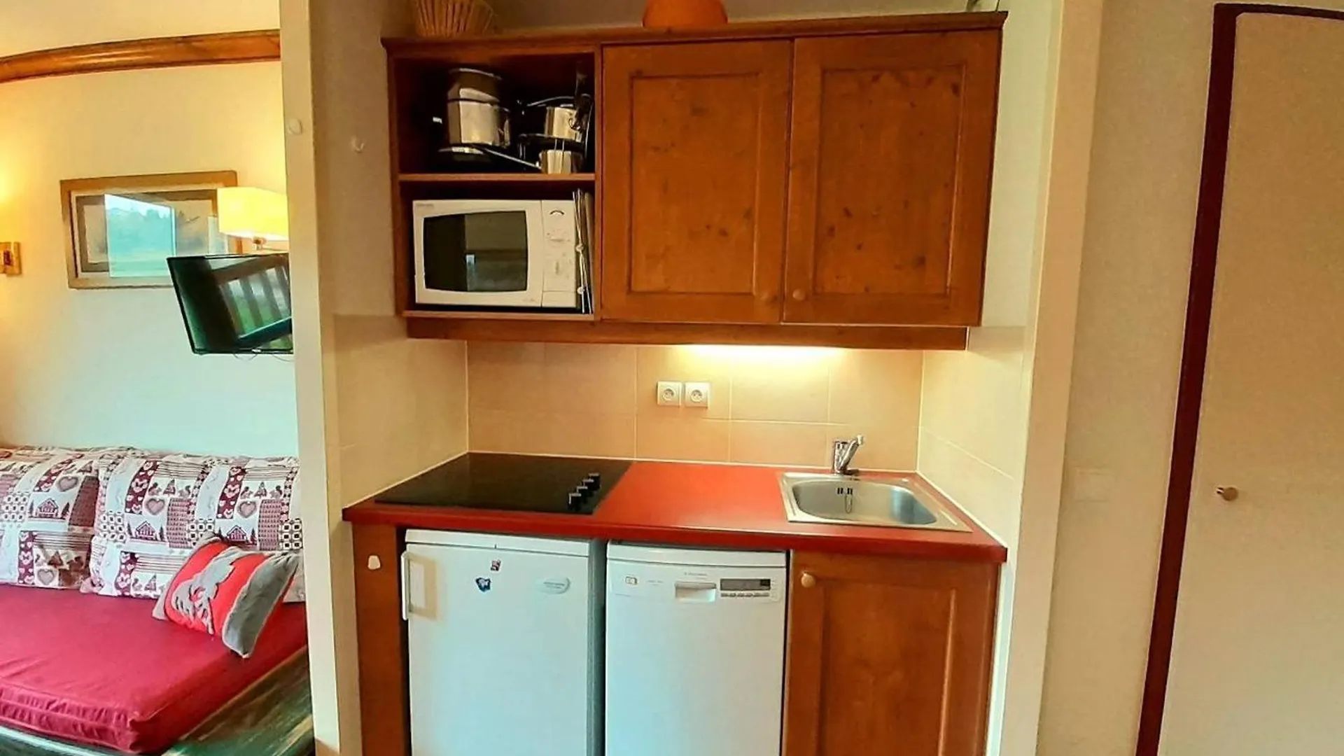 Apartment Appartement Cosy Avec Balcon Et Acces Ski Aux Pieds A Plagne Soleil - Fr-1-351-89 La Plagne